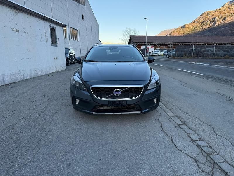 Gebraucht 2013 Volvo V40 CC Summum Kombi | CHF 5’900 (Superpreis) - Bild 1/4