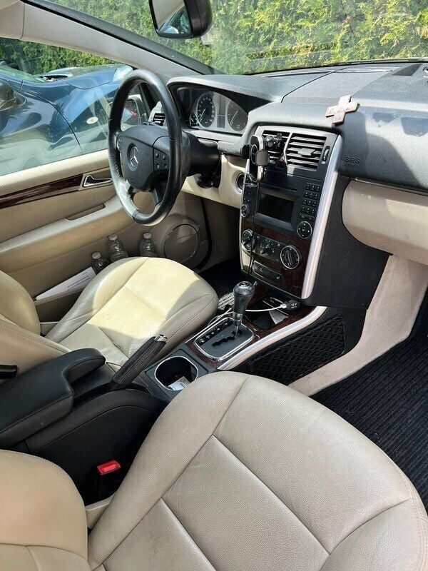 Gebraucht Mercedes B200 136 PS (100 kW) 2010 Van / Kleinbus