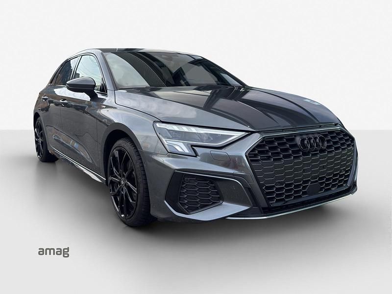 Gebraucht 2024 Audi A3 Sportback e-tron Attraction Kleinwagen | CHF 34’900 (Etwas zu teuer) - Bild 1/4