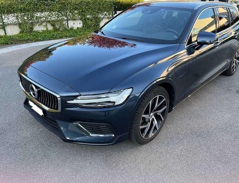 Gebraucht Volvo V60 Inscription 391 PS (287 kW) 2019 Kombi