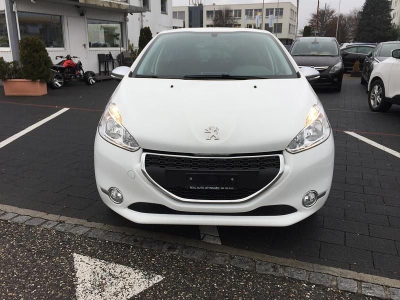 Gebraucht Peugeot 208 Style 82 PS (60 kW) 2014 Kleinwagen