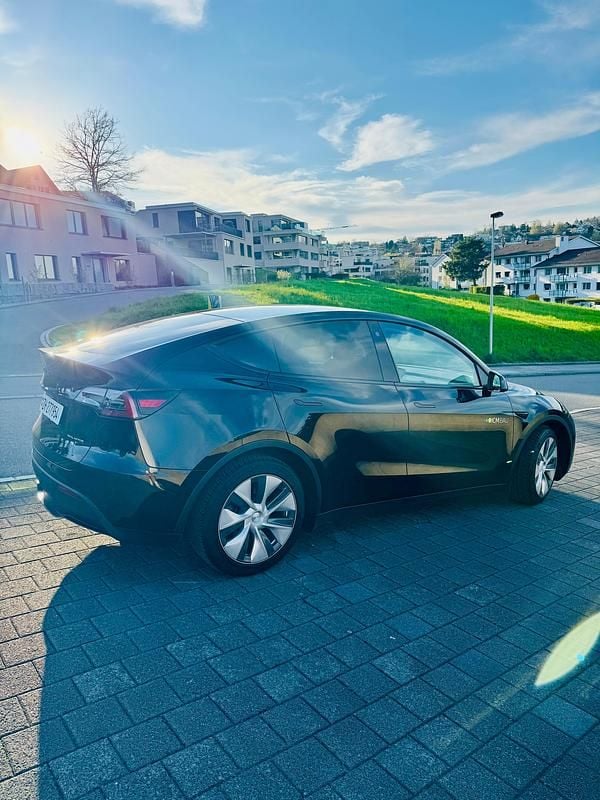 Gebraucht 2022 Tesla Model Y Long Range RWD SUV | CHF 29’900 (Fairer Preis) - Bild 1/4