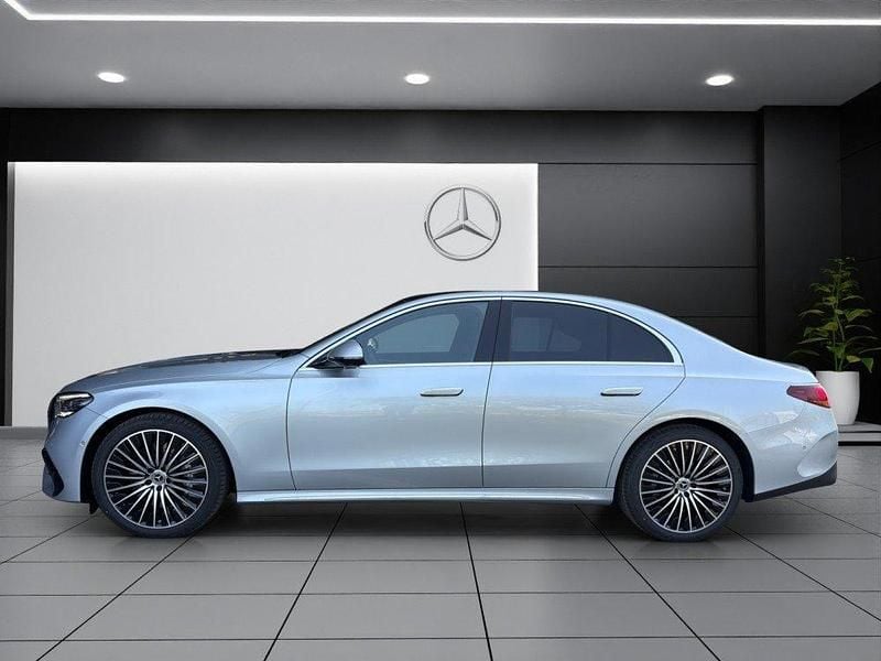 Neu Mercedes E220 197 PS (144 kW) 2025 Grau Limousine