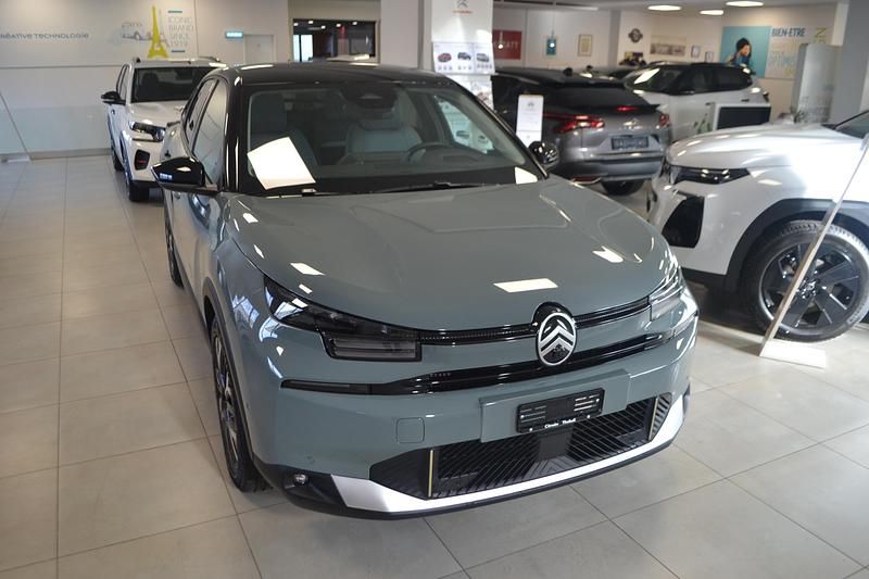 Gebraucht Citroën C4 145 PS (106 kW) 2025 Grün Limousine