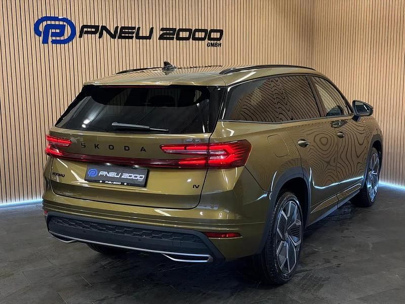 Neu Skoda Kodiaq SportLine 204 PS (150 kW) 2026 Gold SUV