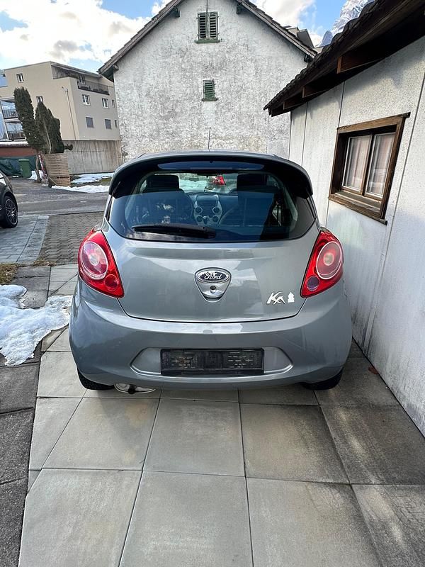 Gebraucht Ford Ka Ambiente 69 PS (50 kW) 2010 Kleinwagen