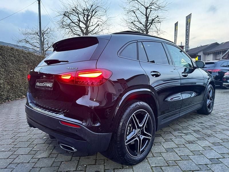 Gebraucht Mercedes GLA200 AMG line 150 PS (110 kW) 2025 SUV