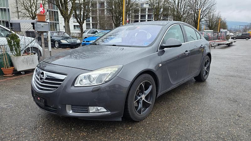 Gebraucht Opel Insignia Cosmo 130 PS (95 kW) 2010