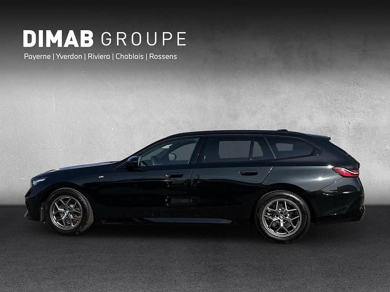 Gebraucht BMW 520 M Sport 197 PS (144 kW) 2024 Schwarz Kombi