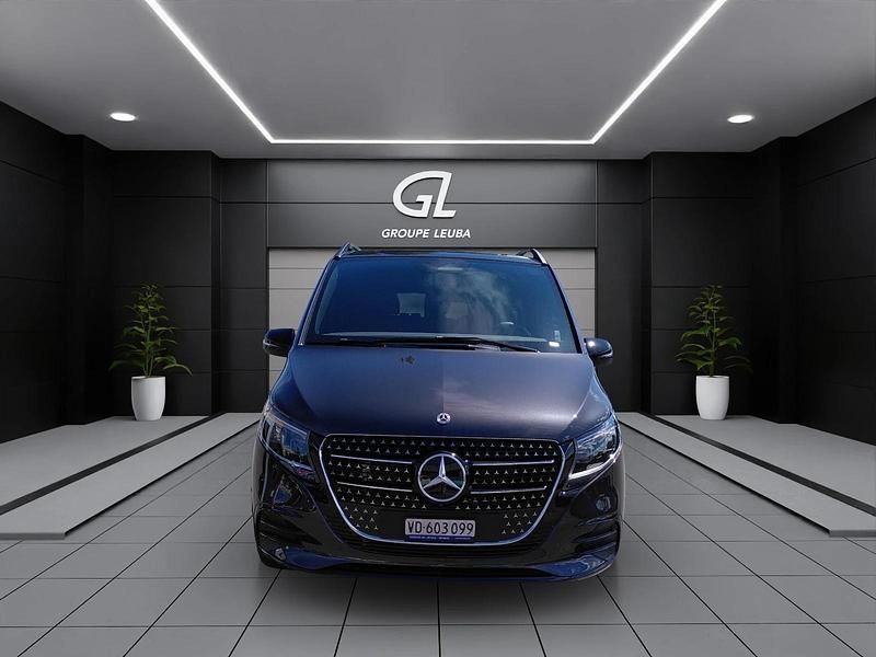 Gebraucht Mercedes V300 Avantgarde 239 PS (175 kW) 2024 Anthrazit Van / Kleinbus