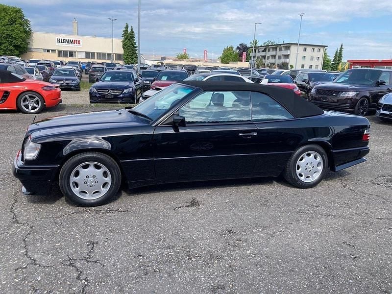 Gebraucht Mercedes E220 150 PS (110 kW) 1994 Cabrio