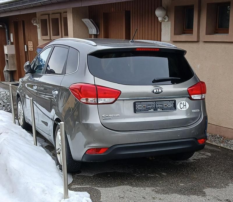 Gebraucht Kia Carens 135 PS (99 kW) 2016 Van / Kleinbus