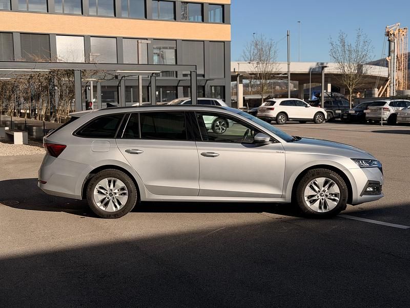 Gebraucht Skoda Octavia Ambition 150 PS (110 kW) 2022 Kombi
