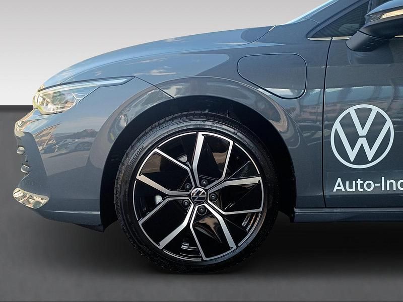 Gebraucht VW Golf VIII Edition 204 PS (150 kW) 2024 Grau Limousine