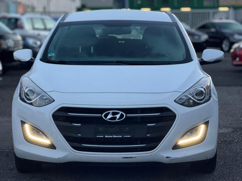 Gebraucht Hyundai i30 136 PS (100 kW) 2016 Kombi