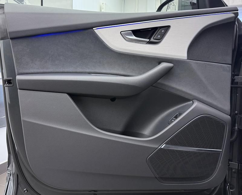 Gebraucht Audi Q8 286 PS (210 kW) 2024 SUV