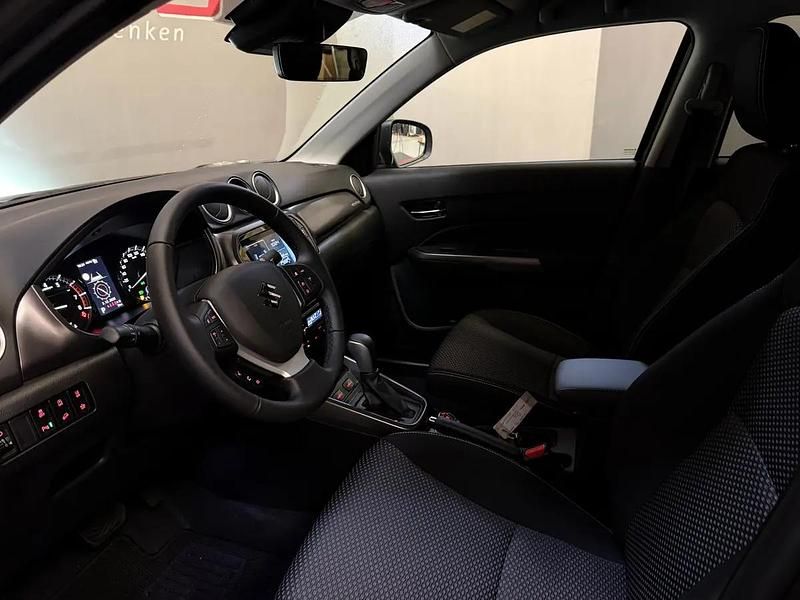 Neu Suzuki Vitara 110 PS (80 kW) 2025 Weiss SUV