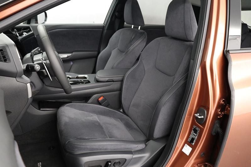 Gebraucht Lexus RZ 450e 230 kW (313 PS) 2025 Braun SUV