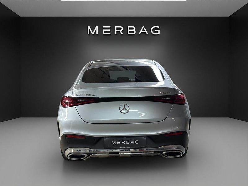 Neu Mercedes GLC300 335 PS (246 kW) 2025 Coupé