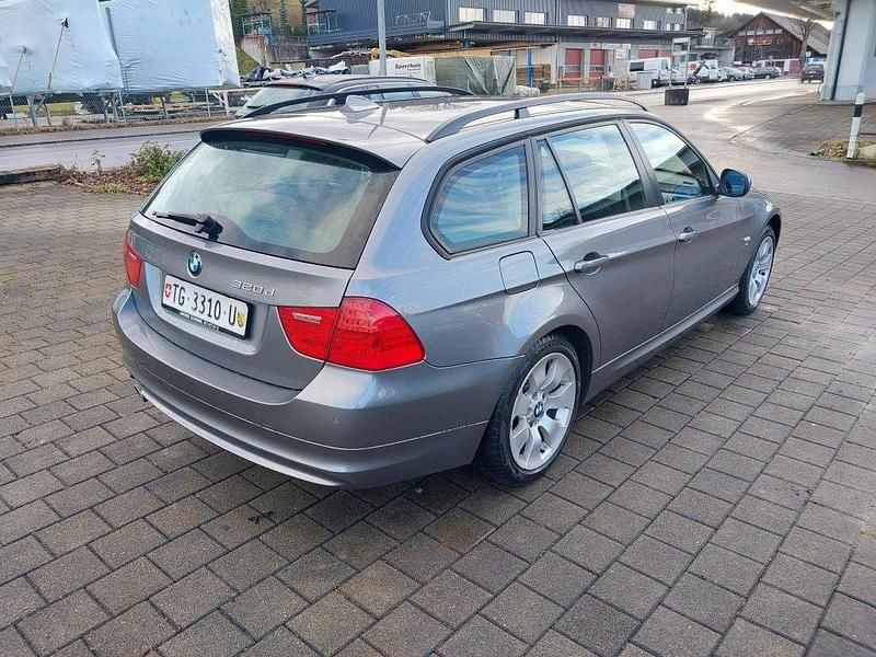 Gebraucht BMW 320 Comfort Edition 177 PS (130 kW) 2008 Kombi