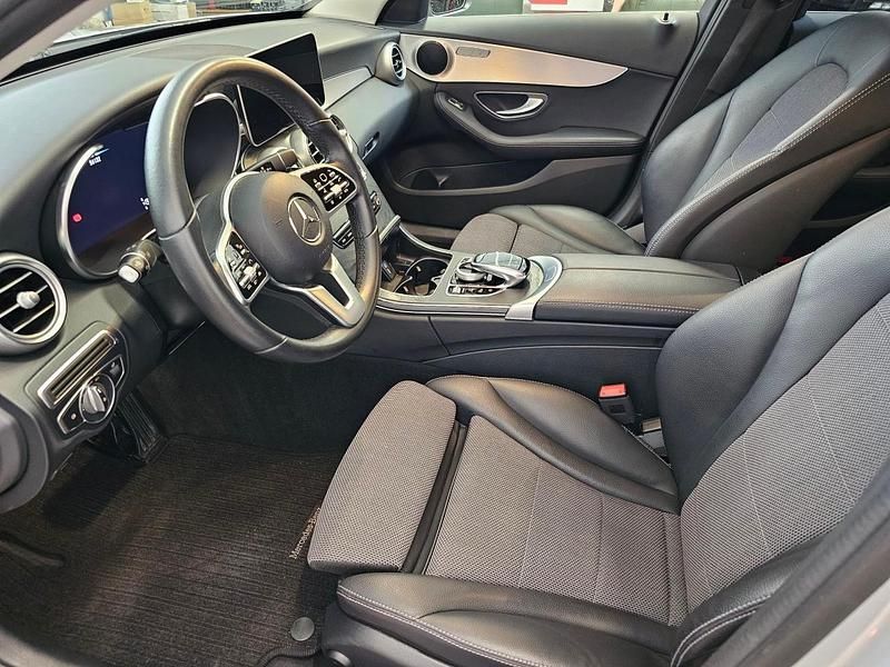 Gebraucht Mercedes C300 Avantgarde 245 PS (180 kW) 2020 Grau Limousine