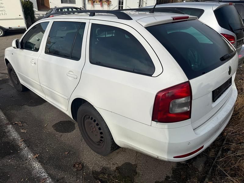 Gebraucht Skoda Octavia 160 PS (117 kW) 2011 Kombi