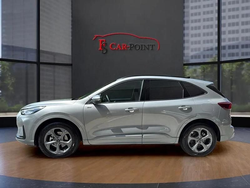 Neu Ford Kuga ST-Line 179 PS (131 kW) 2025 Gray SUV