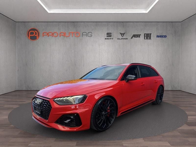 Gebraucht Audi RS4 Ambiente 450 PS (330 kW) 2022 Rot Kombi