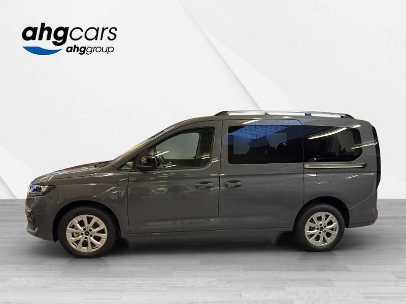 Neu Ford Tourneo Titanium 150 PS (110 kW) 2026 Grau Van / Kleinbus