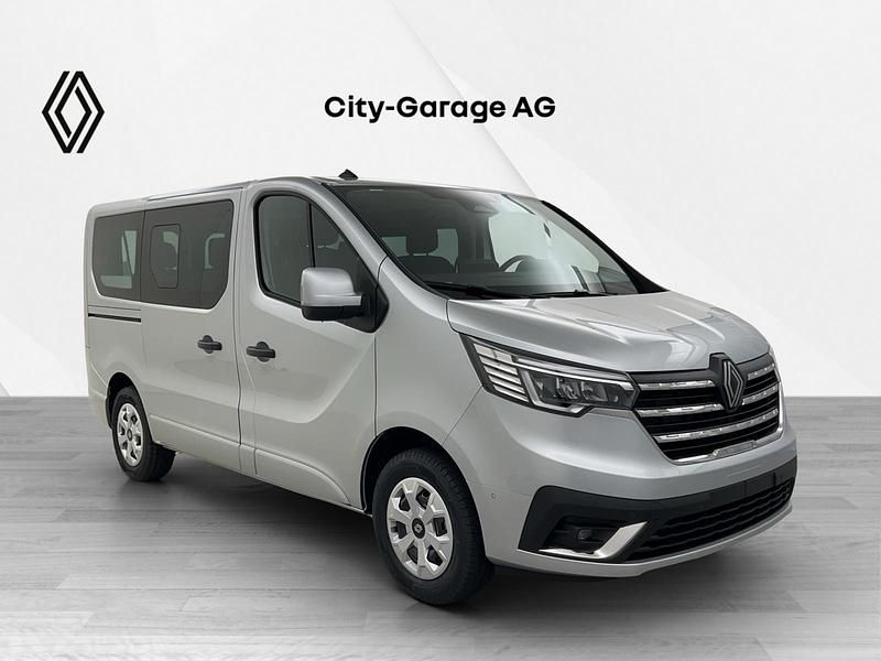 Gebraucht Renault Trafic 170 PS (125 kW) 2024 Silber Van / Kleinbus