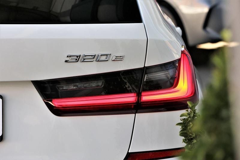 Gebraucht BMW 320e M Sport 204 PS (150 kW) 2022 Kombi