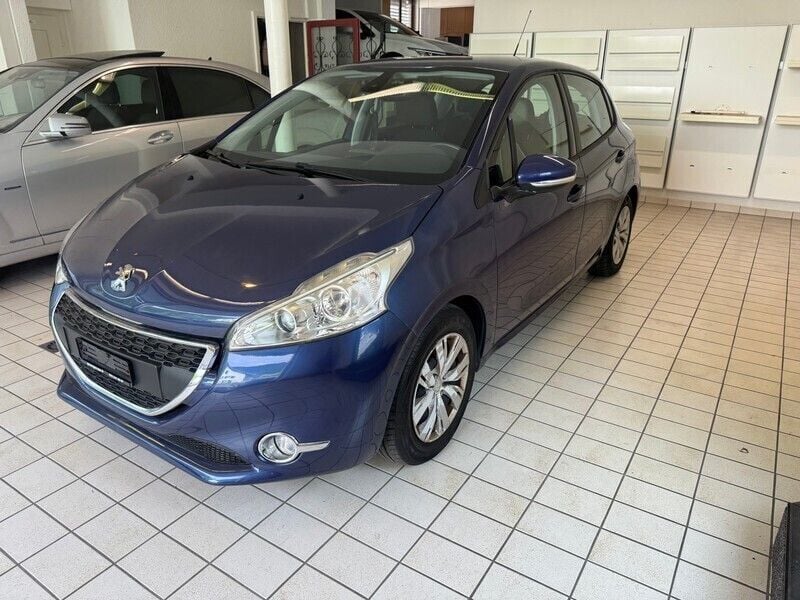 Gebraucht Peugeot 208 Access 82 PS (60 kW) 2013 Kleinwagen