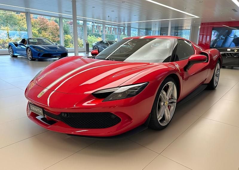 Gebraucht Ferrari 296 830 PS (610 kW) 2023 Rot Coupé