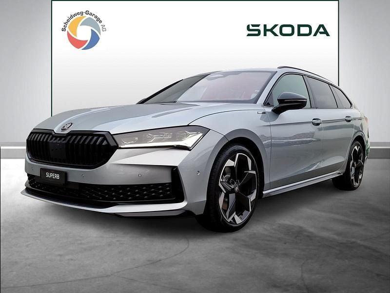 Silber Gebraucht 2024 Skoda Superb SportLine Kombi | CHF 55’930 - Bild 1/4