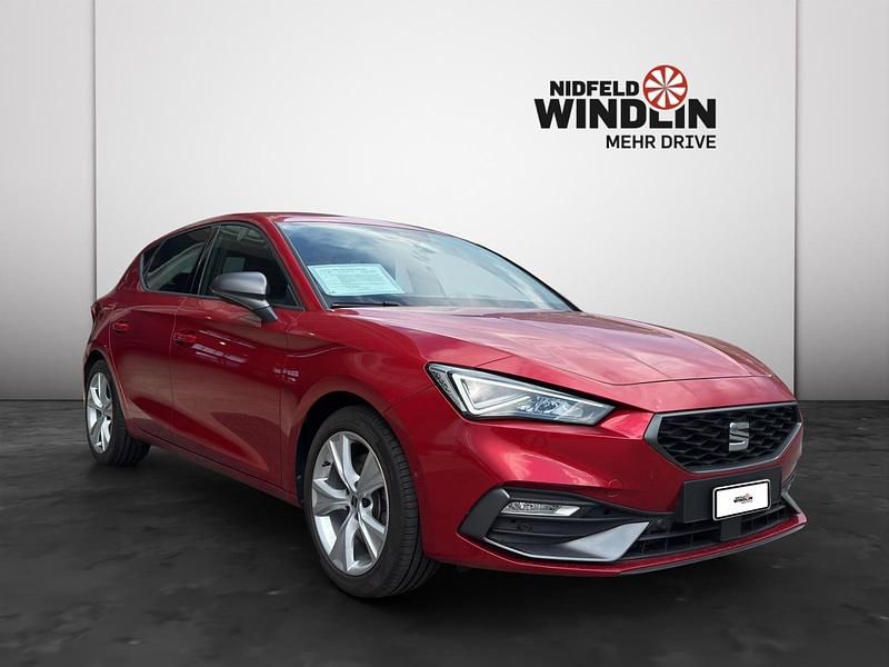 Rot Gebraucht 2021 Seat Leon FR Limousine | CHF 21’900 (Fairer Preis) - Bild 1/4