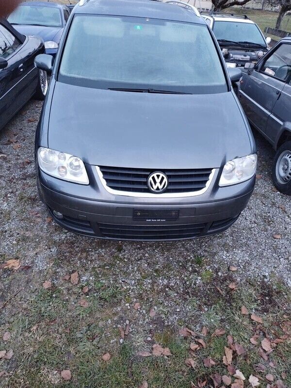 Gebraucht 2006 VW Touran Highline Van / Kleinbus | CHF 980 (Superpreis) - Bild 1/4