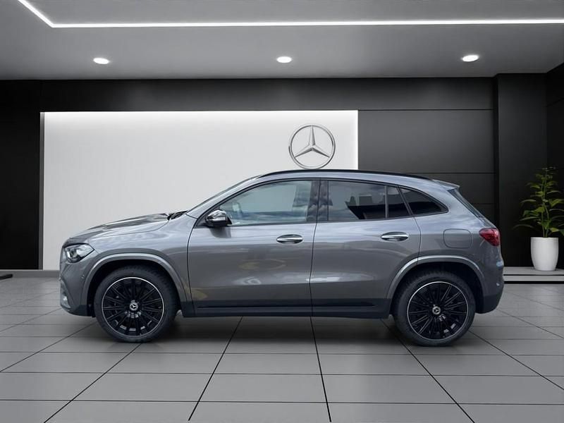 Neu Mercedes GLA220 190 PS (139 kW) 2026 Grau SUV
