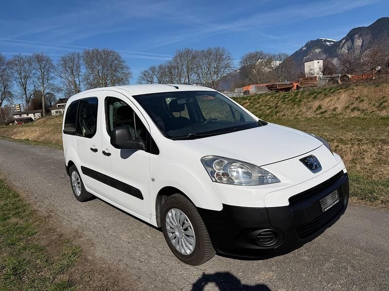 Gebraucht Peugeot Partner 98 PS (72 kW) 2011