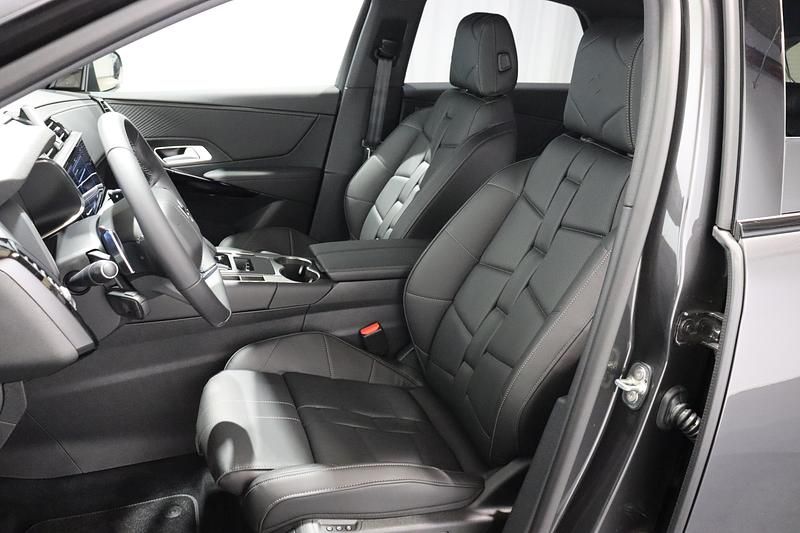 Neu DS Automobiles DS7 Crossback Performance 360 PS (264 kW) 2026 Grau SUV