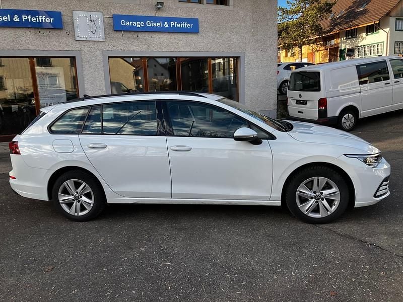 Gebraucht VW Golf VIII Life 115 PS (84 kW) 2022 Kombi