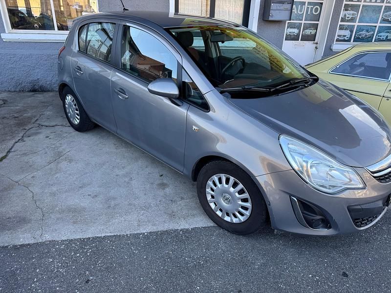 Gebraucht Opel Corsa Enjoy 100 PS (73 kW) 2011 Kleinwagen