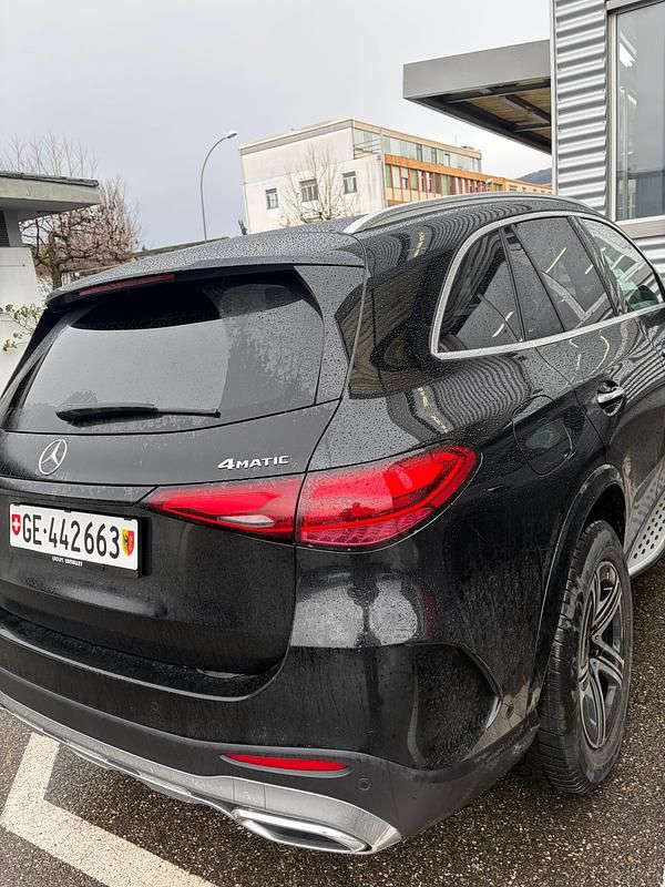 Gebraucht Mercedes GLC300e 313 PS (230 kW) 2025