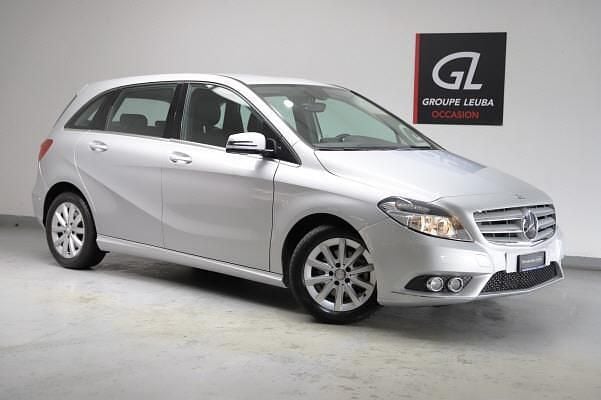 Gebraucht Mercedes B220 184 PS (135 kW) 2013 Grau Van / Kleinbus