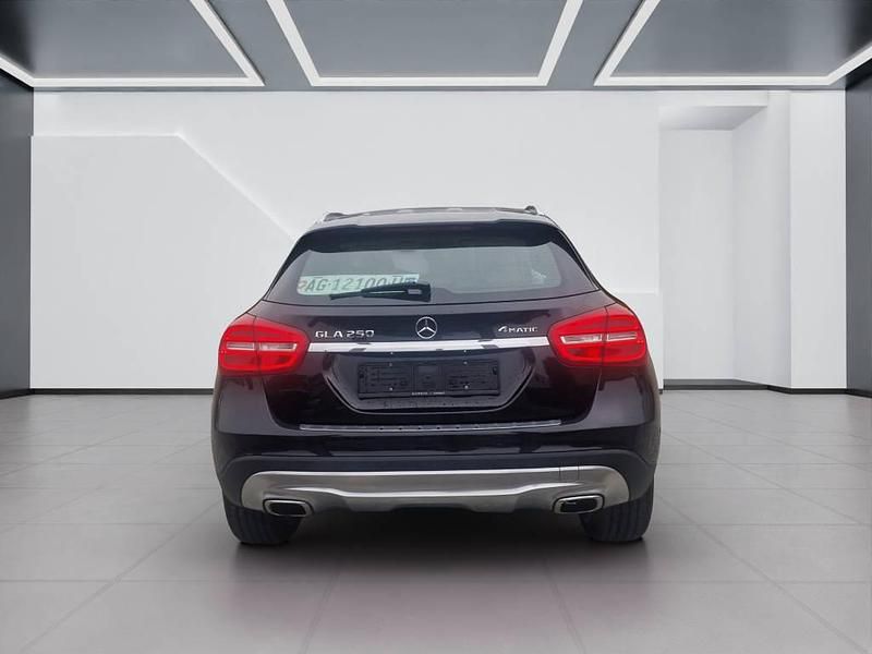 Gebraucht Mercedes GLA250 Urban 211 PS (155 kW) 2015 SUV