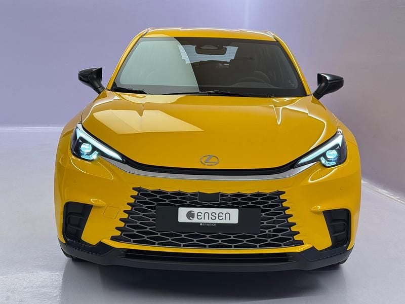 Neu Lexus LBX Impression Line 136 PS (100 kW) 2026 Gelb SUV