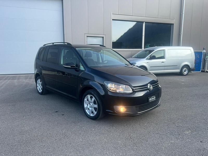 Gebraucht VW Touran Comfortline 140 PS (102 kW) 2011 Van / Kleinbus