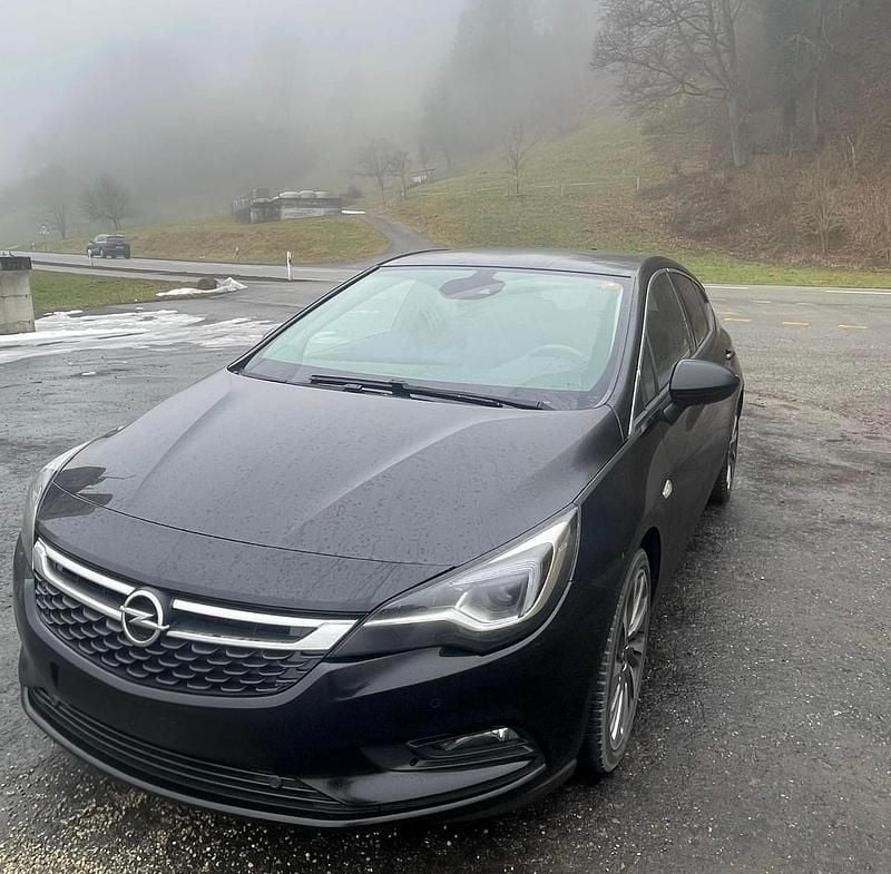 Gebraucht Opel Astra Dynamic 160 PS (117 kW) 2018