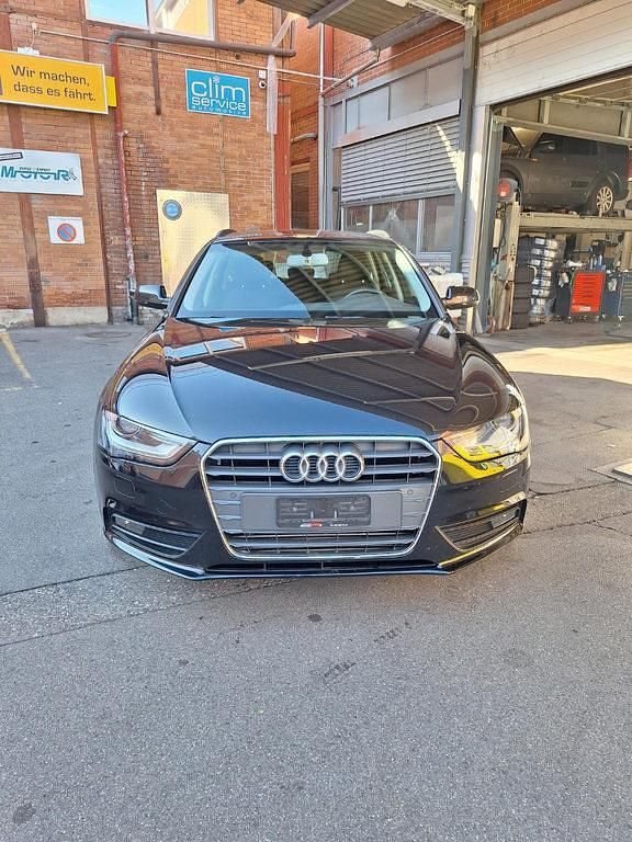 Gebraucht Audi A4 Design 143 PS (105 kW) 2012 Kombi