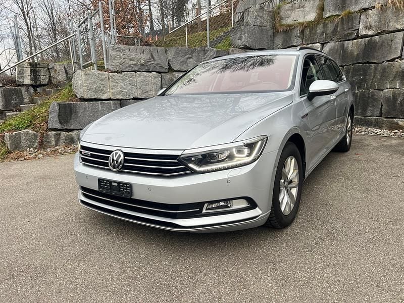Gebraucht VW Passat Comfortline 190 PS (139 kW) 2018 Kombi