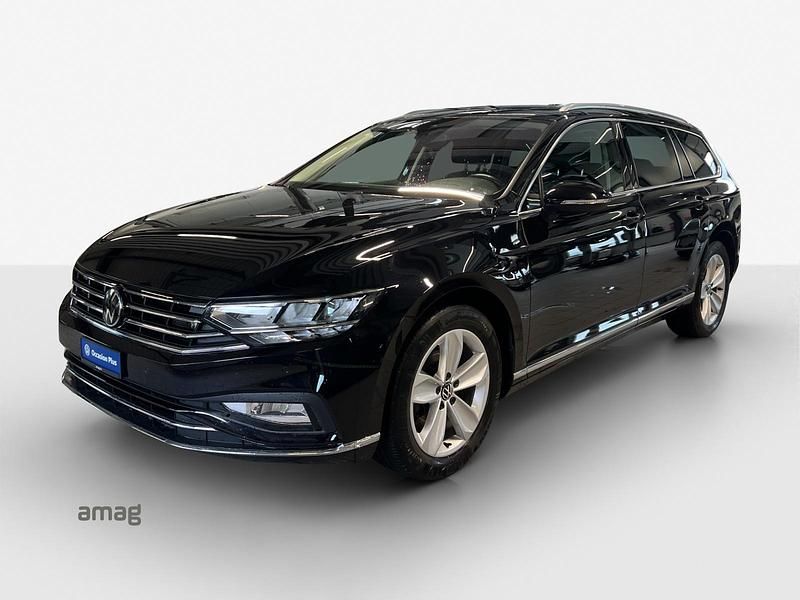 Gebraucht VW Passat Elegance 200 PS (147 kW) 2023 Deep black nacré Kombi